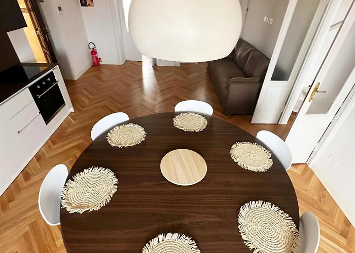 Gae Aulenti Luxury Experience * Milán